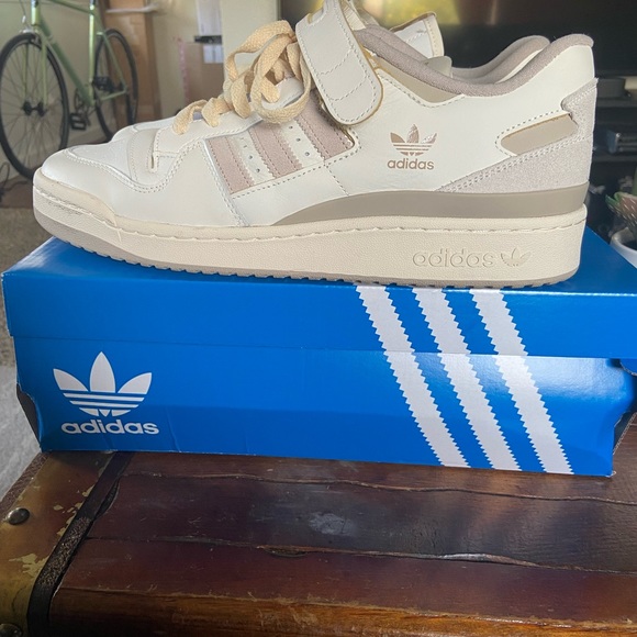 Adiadas FORUM 84 low - Picture 3 of 8